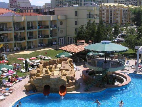 Sunny Day Club Hotel 