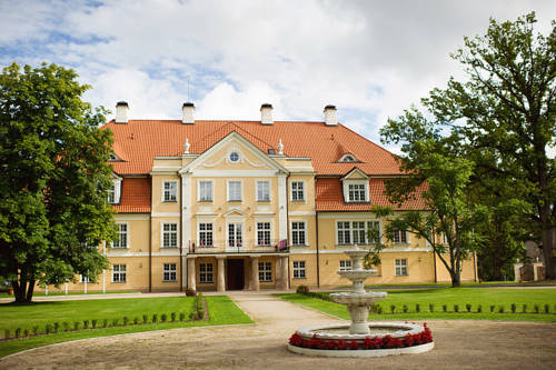 Malpils Manor 