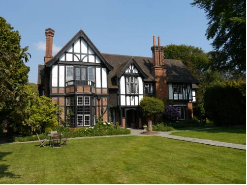 Tudor Grange Hotel - B&B 
