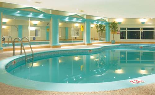 Rainbow International Hotel 