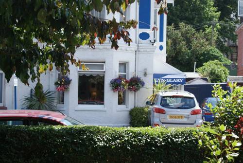 Lyn Glary Hotel 