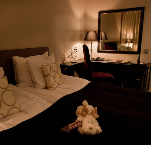 City Hotel 