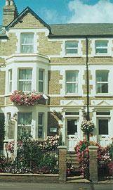 Newton House Guesthouse 