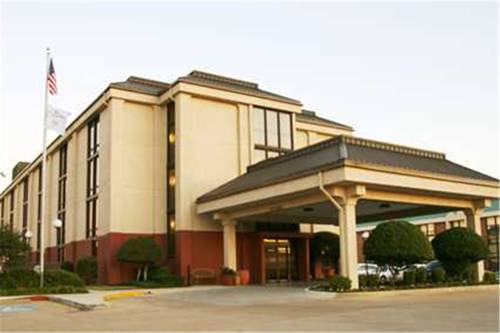 Hampton Inn Dallas-North-I-35E At Walnut Hill 