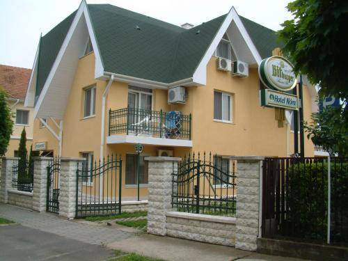 Hotel Nóra 
