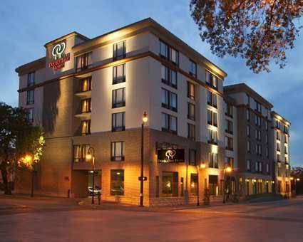 DoubleTree by Hilton Historic Savannah 