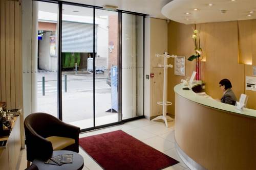 Hotel Ours Blanc - Place Victor Hugo 
