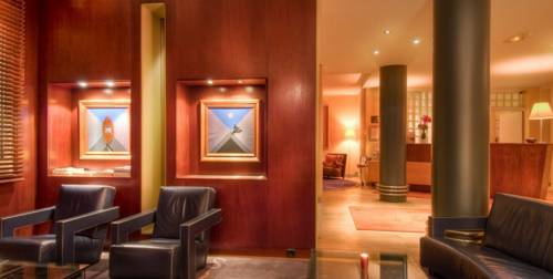 L' HOTEL PERGOLESE 