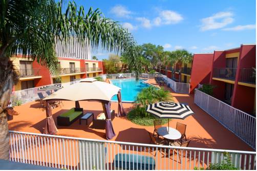 Clarion Inn & Suites At International Drive 