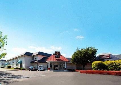 Clarion Hotel & Conference Center 