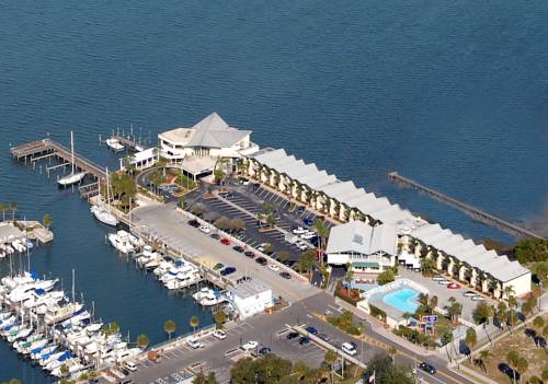 Best Western PLUS Yacht Harbour Inn 