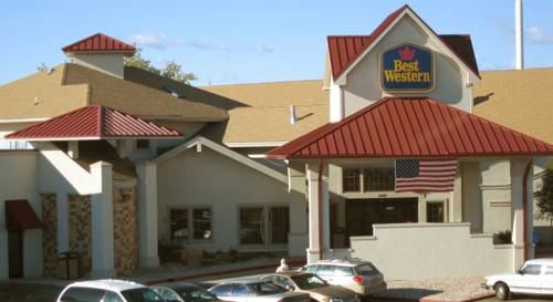 Best Western Plus Crossroads Inn and Conference Center 