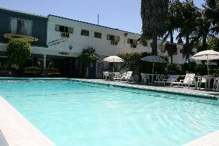 Adventurer Hostel 