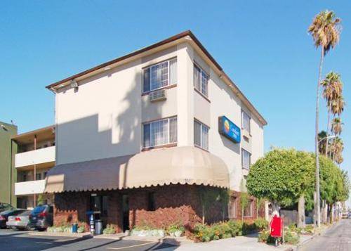 Comfort Inn Near the Sunset Strip 