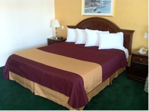 Americas Best Value Inn & Suites 