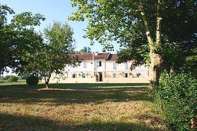 Logis Hostellerie Du Clos Pité 