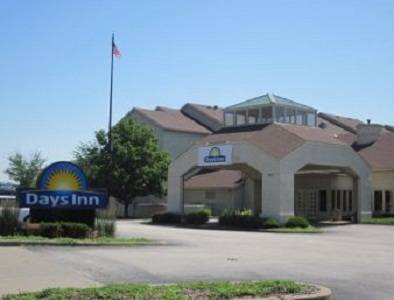 Days Inn & Suites St. Louis/Westport 