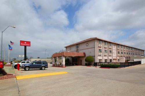 Ramada Oklahoma City Airport North 