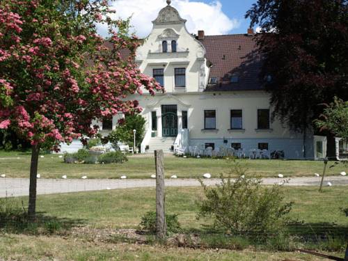 Hotel Pension Gutshaus Neu Wendorf 