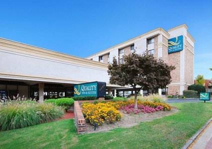 Quality Inn and Suites-College Park 