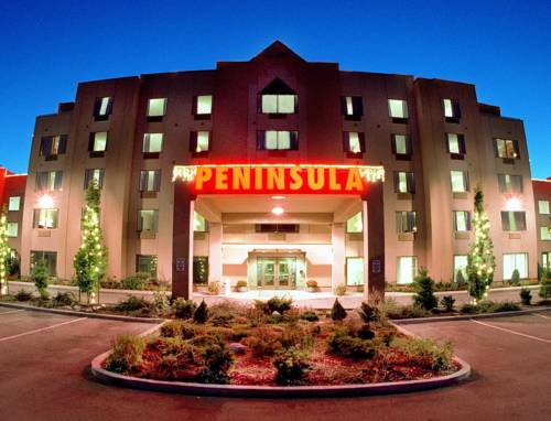 Peninsula Inn & Resort 