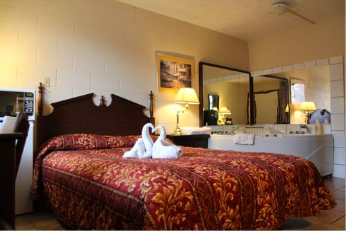 Ritz Inn Niagara & Wedding Chapel 