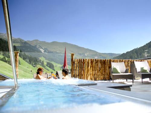 Aktiv- & Wellnesshotel Bergfried 
