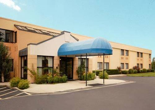 All Seasons Inn and Suites 