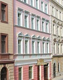 City Crown Hotel 