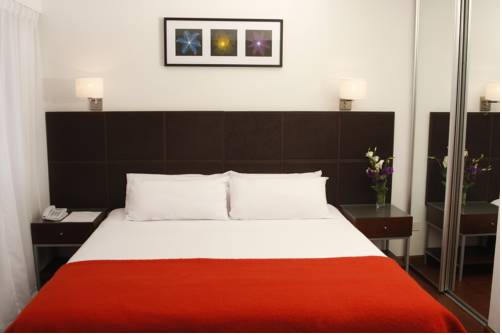 Cordoba 860 Suites 