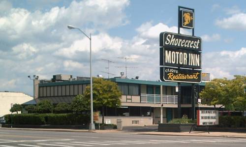 Shorecrest Motor Inn 