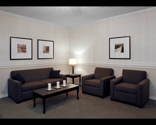 Delta Edmonton Centre Suite Hotel 