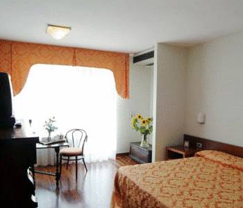 Hotel Ghironi 