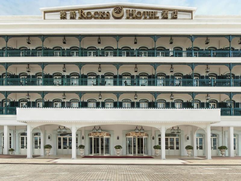 Rocks Hotel 
