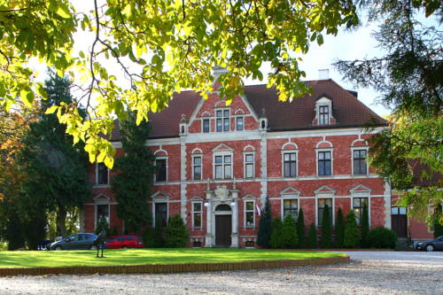 Lezno Palace 