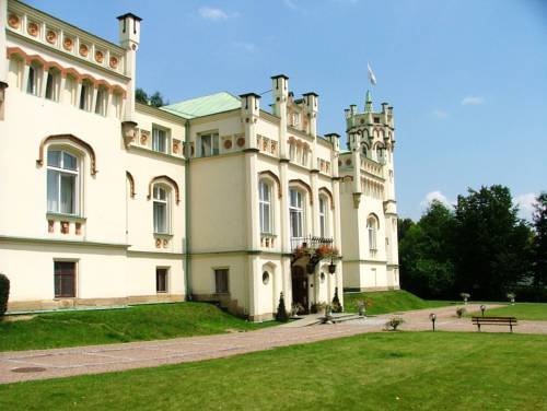 Paszkowka Palace Hotel and Park Complex 