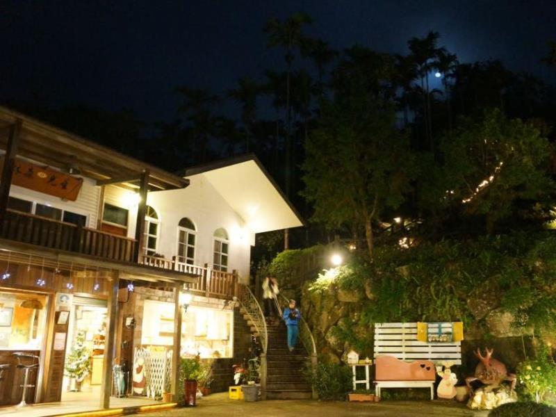 Starlight Forest B&B 