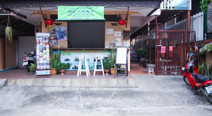 Lanna Family House 