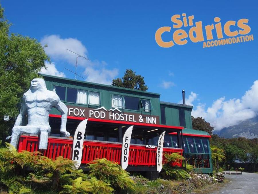 Sir Cedric's Fox Glacier Pod Hostel & Inn 