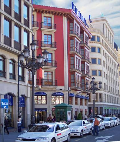 Tryp Bilbao Arenal Hotel 