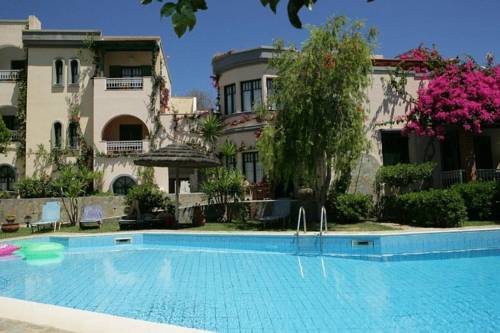 Aquarius Apartments 