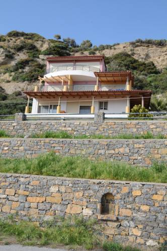 Thalassa House Apartments 