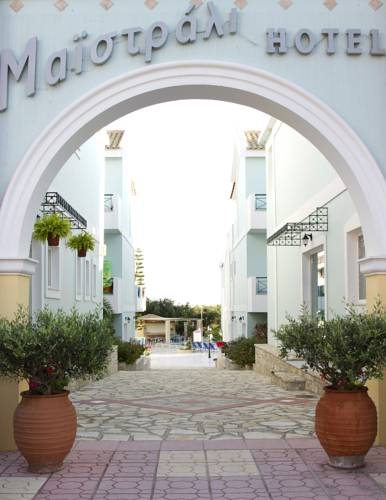 Maistrali Hotel & Apartments 