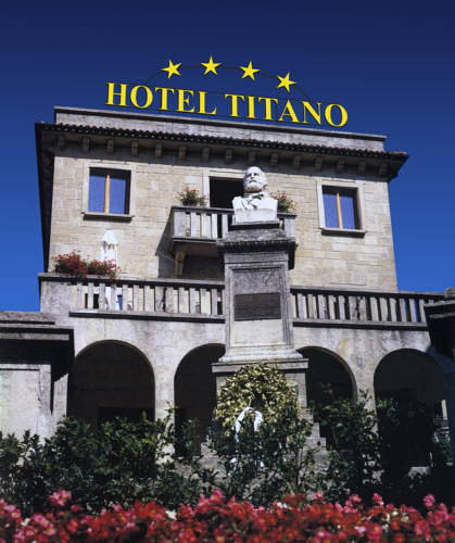 Hotel Titano 