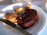 那个最大块的巧克力蛋糕超级好吃！就是太甜了不能吃很多……