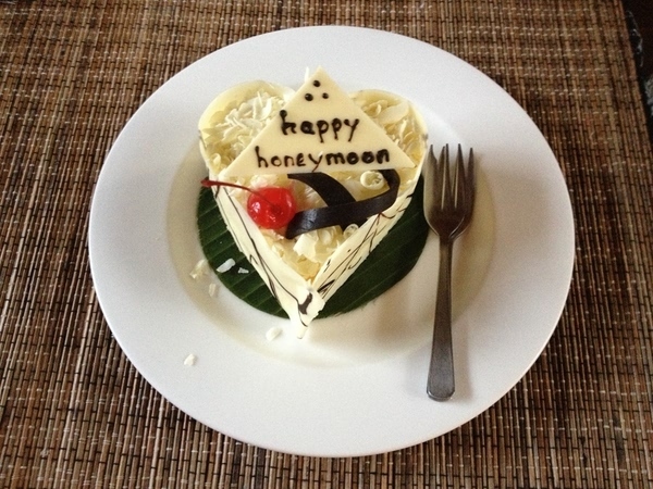 honeymoon cake