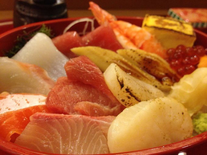 第一天的晚餐就在日本餐厅解决了。海鲜饭味道不错！