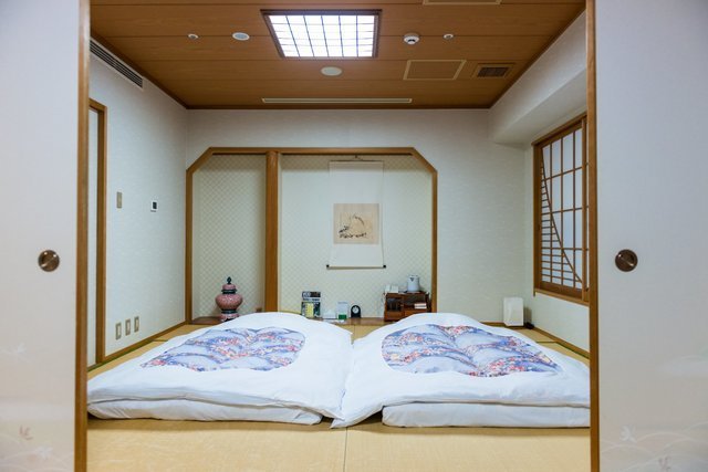 日式风格的榻榻米房间，感觉很日本，哈哈