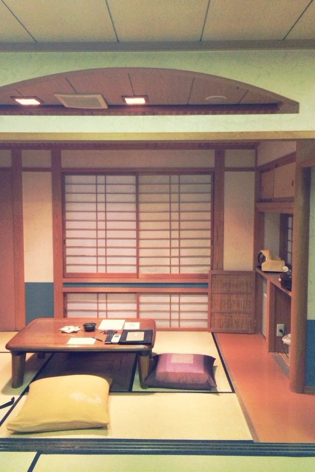 全日式的房间，客厅区域划分很清晰，空气净化器、加湿器这些都是日式酒店常备的～